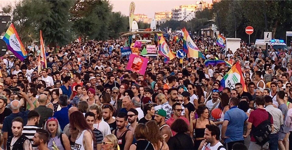 Rimini Pride, l’attacco della Lega: “manifestazione inutile, anacronistica e ridicola“