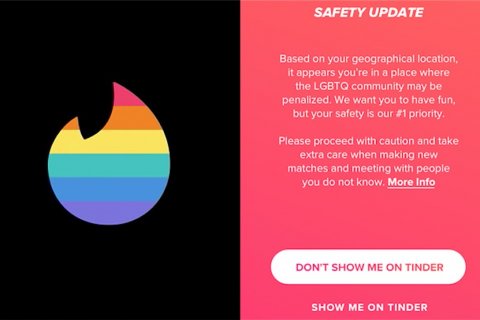 Tinder avviserà i viaggiatori LGBTQ quando si troveranno in un paese che criminalizza i gay - Traveler Alert - Gay.it