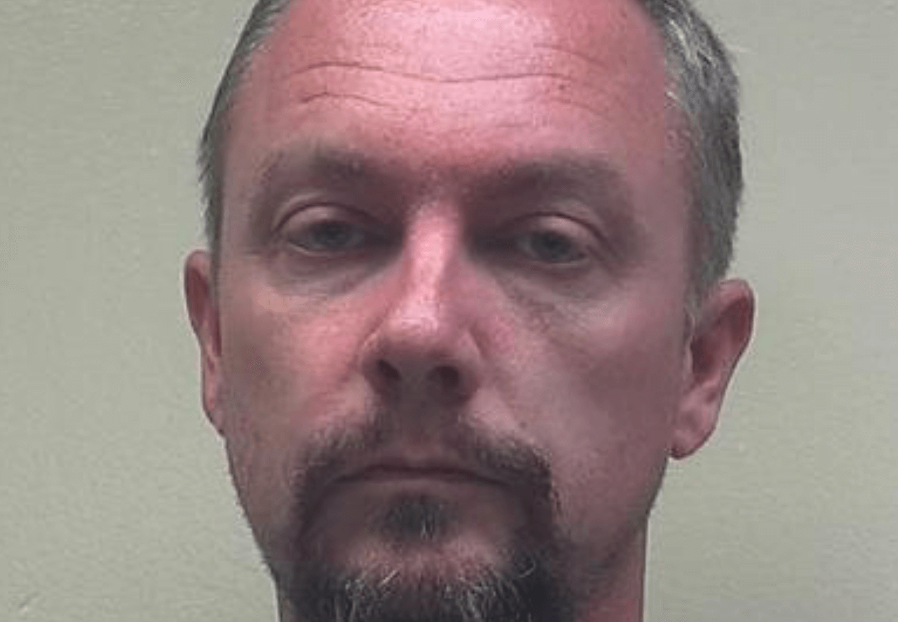 USA: Pastore anti-gay ammette pubblicamente, in chiesa, abuso di minore