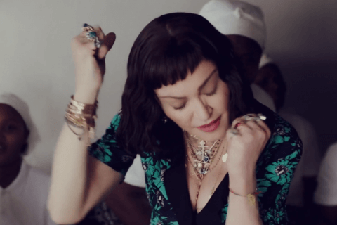 Madonna nel video ufficiale di "Batuka"