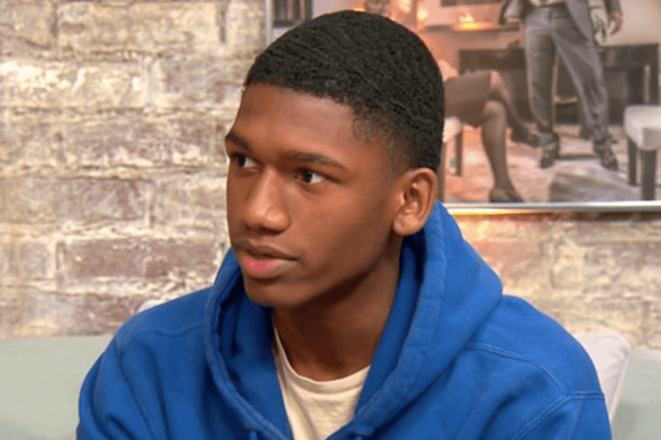 USA: studente fa coming out nel discorso di commiato al diploma e finisce in tv – VIDEO