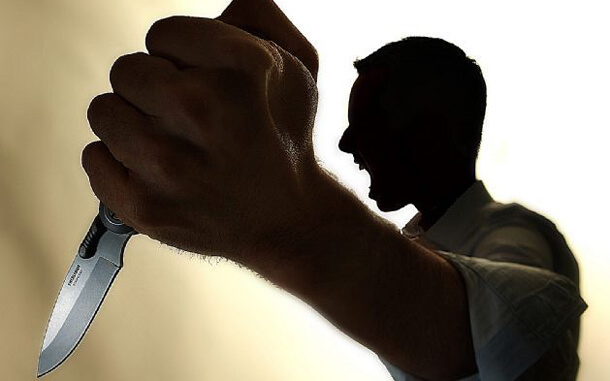 Cile: Padre pugnala figlio perché gay