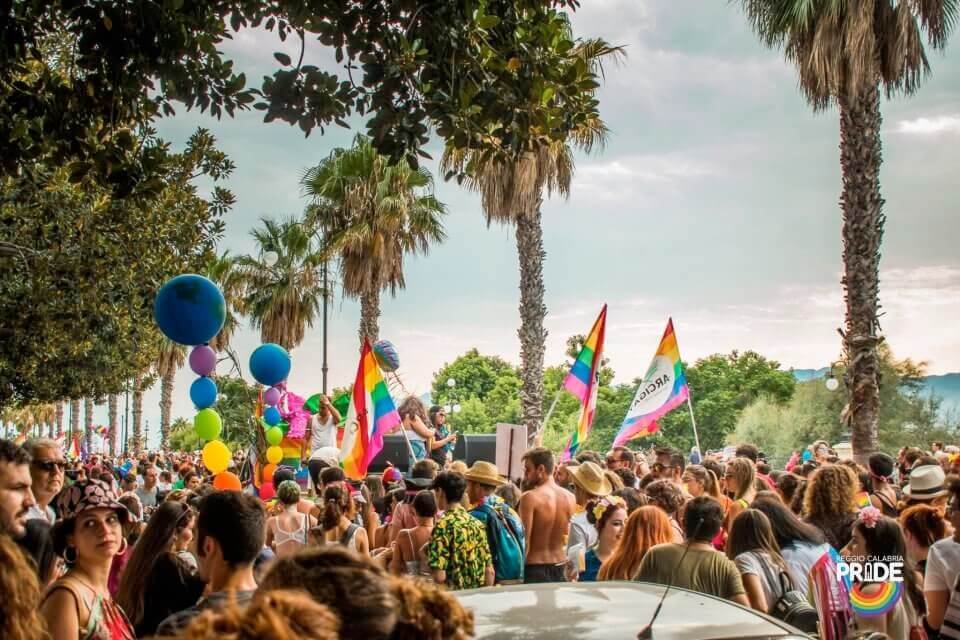 Onda Pride, quasi 15.000 partecipanti tra Rimini, Reggio Calabria e Campobasso - vOnda Pride - Gay.it