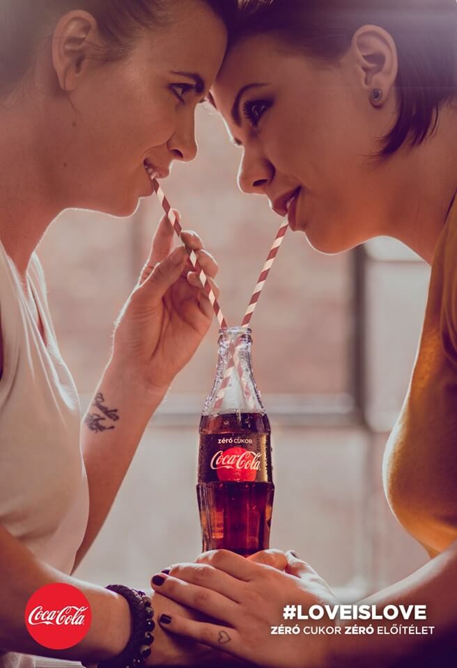 Ungheria, deputato grida al boicottaggio della Coca-Cola per una pubblicità LGBT - 67761244 2342509512632306 1363902139411202048 n - Gay.it