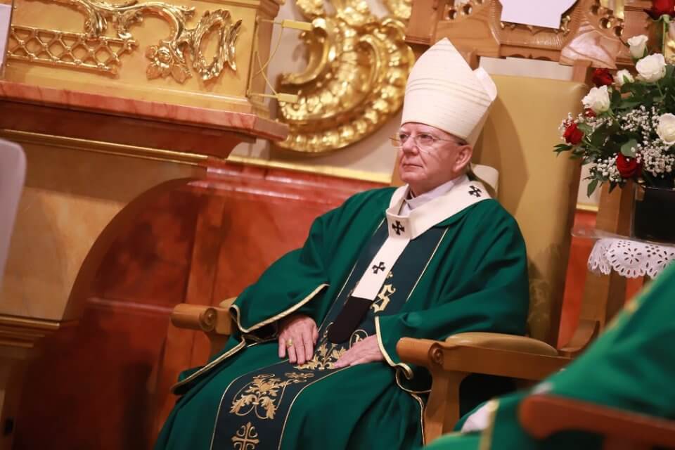 Polonia, l'arcivescovo di Cracovia delira: "comunità LGBT nuova epidemia, minaccia la nostra nazione" - Marek Jedraszewski - Gay.it