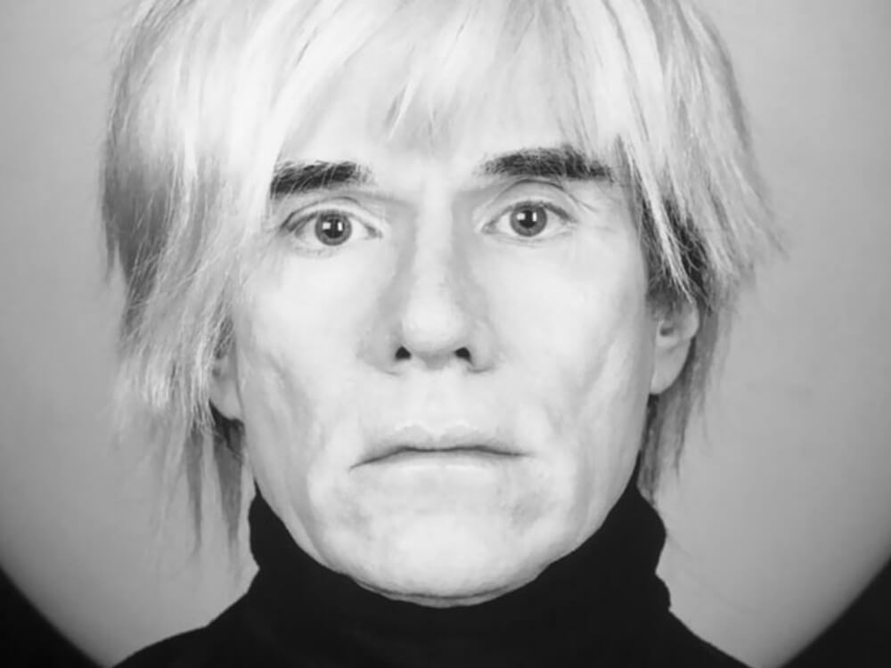 Andy Warhol: nasceva 91 anni fa l'artista più eccentrico, trasgressivo e padre della pop art - andy warhol factory - Gay.it