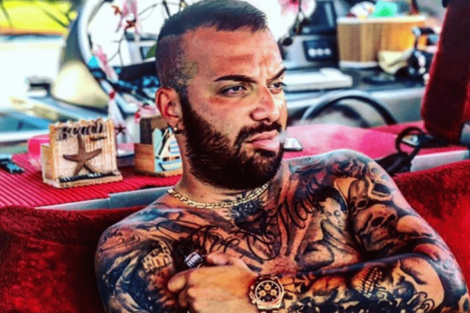 Temptation Island Vip,  Er Faina concorrente è una vergogna: frasi omofobe in passato