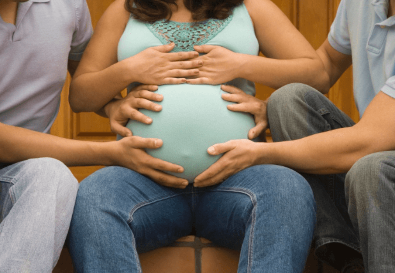 Coppia gay avvia crowdfunding per avere un figlio con la fecondazione in vitro