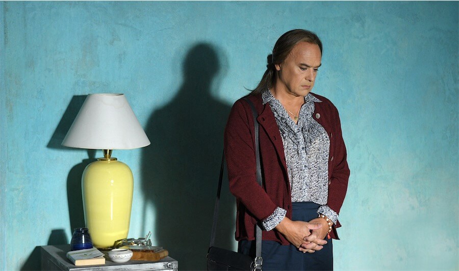 Thanks di Gabriele Di Luca, Luca Zingaretti è una donna transessuale - foto e trailer - Luca Zingaretti e%CC%80 una donna trans 2 - Gay.it