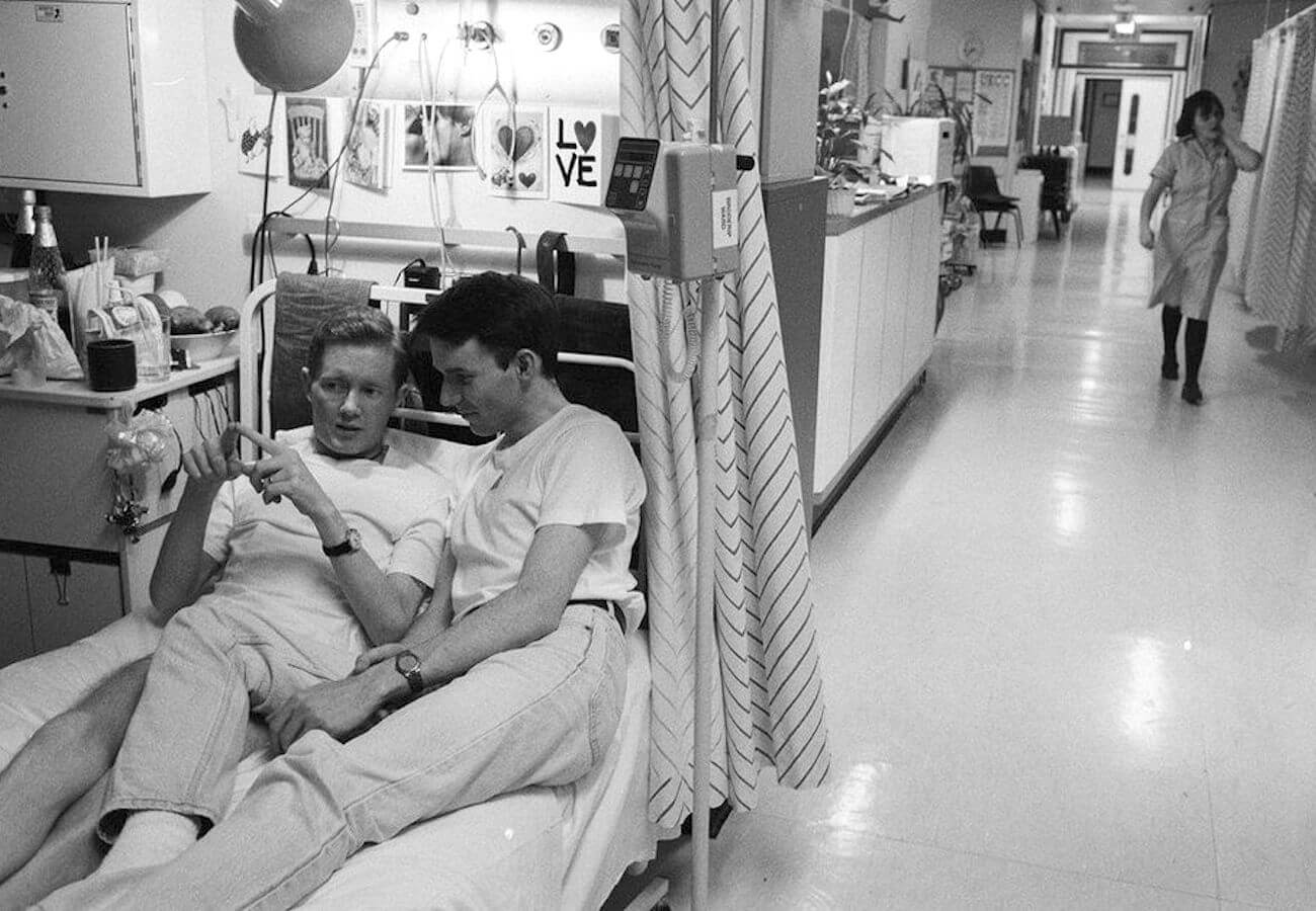 Emergenza Covid-19 e AIDS: 3 anziani LGBT raccontano cos’hanno imparato negli anni ’80