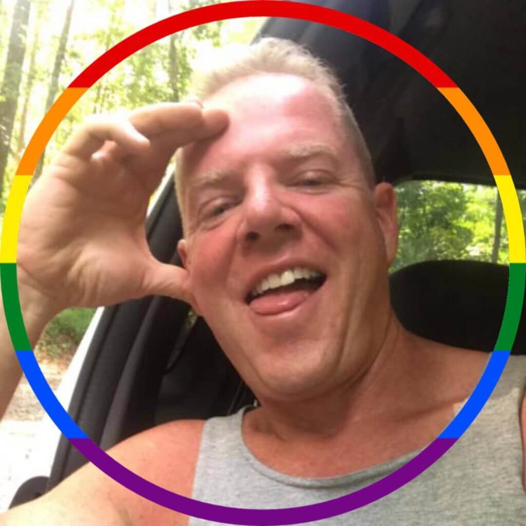 L’uomo che ha fondato un gruppo di terapie riparative fa coming out