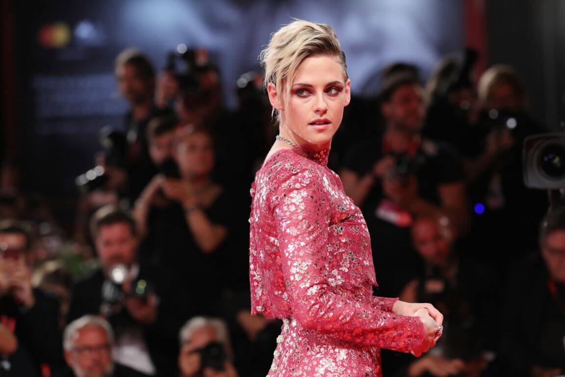 Auguri a Kristen Stewart, l’ex diva di Twilight diventata icona e attivista LGBT