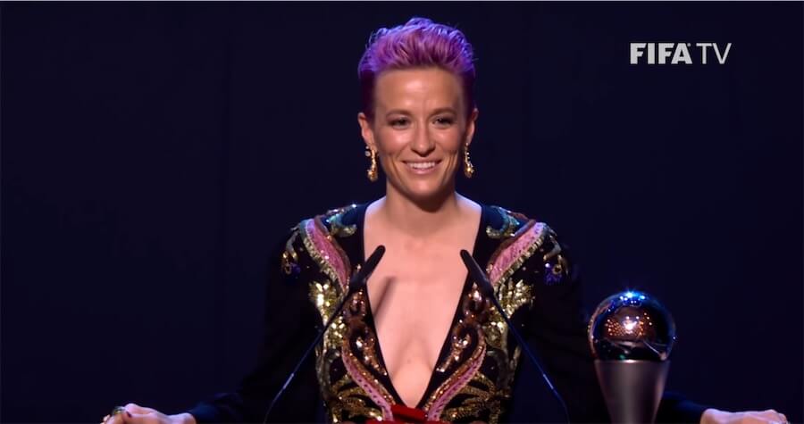 Megan Rapinoe eletta miglior calciatrice al mondo: ‘basta omofobia nel calcio!’ – video