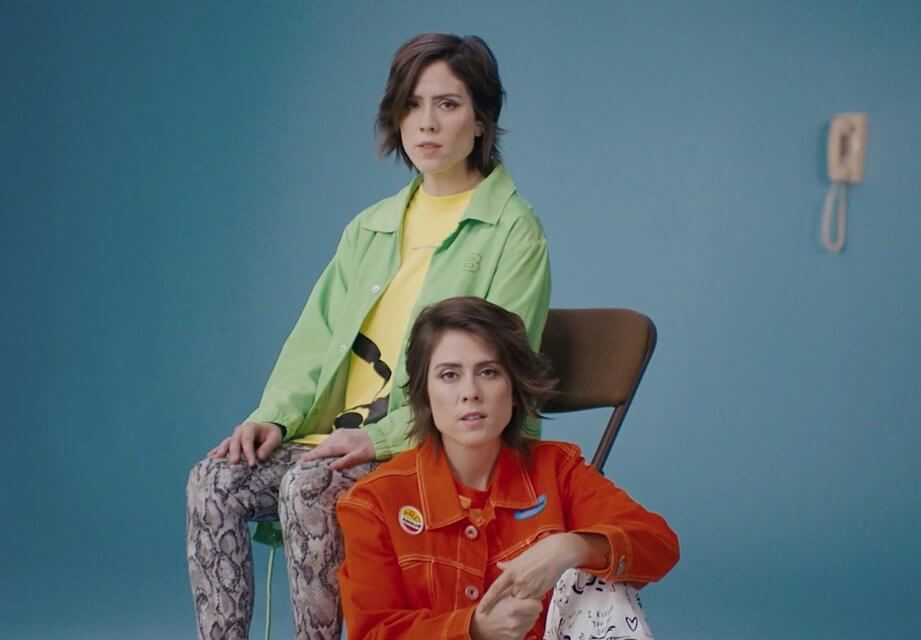 Tegan and Sara: le gemelle lesbiche tornano all’indie rock con il nuovo singolo - VIDEO - tegan and sara ill be back someday - Gay.it