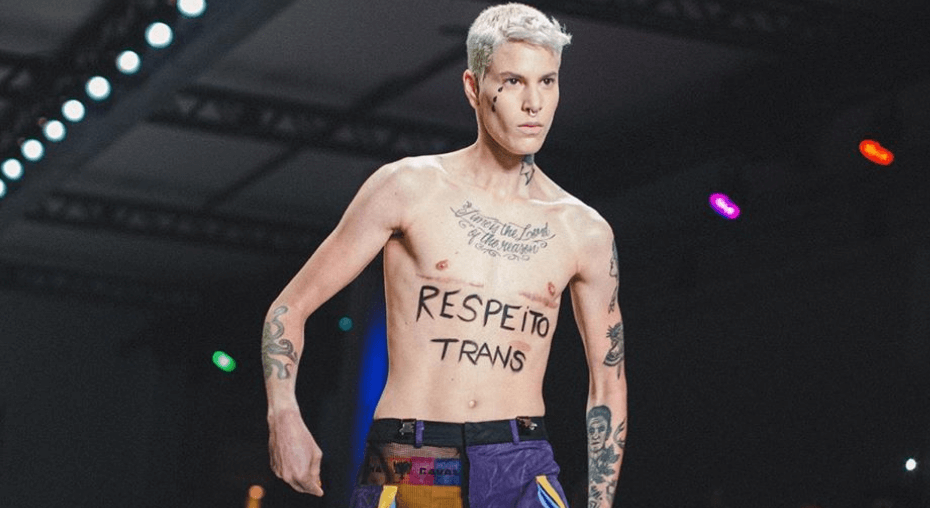 San Paolo, modello trans FtoM in passerella: "Rispettate le persone transgender" - FOTO - Sam Porto - Gay.it