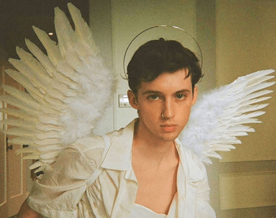Troye Sivan, “ero terrorizzato dall’essere gay. Quella paura è ancora lì”