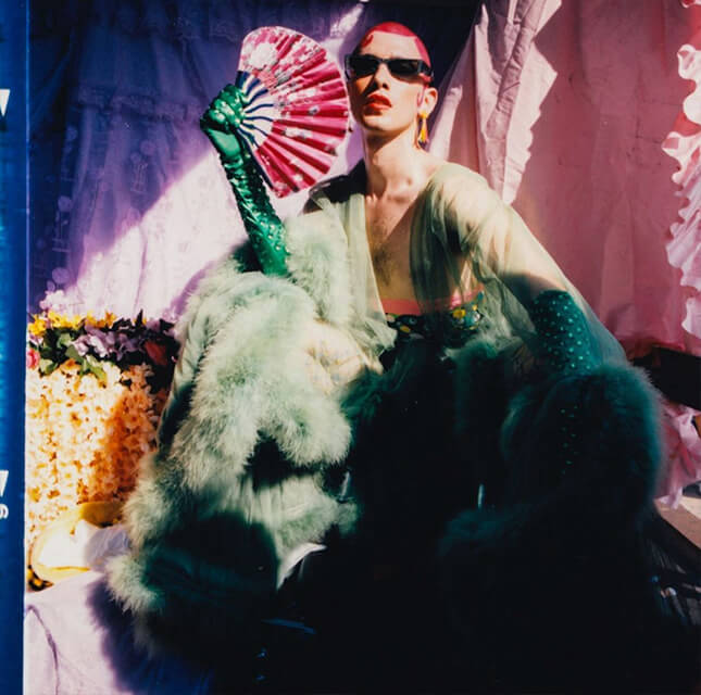 Adriana Hot Couture: quando la moda ci può far ancora divertire - az - Gay.it