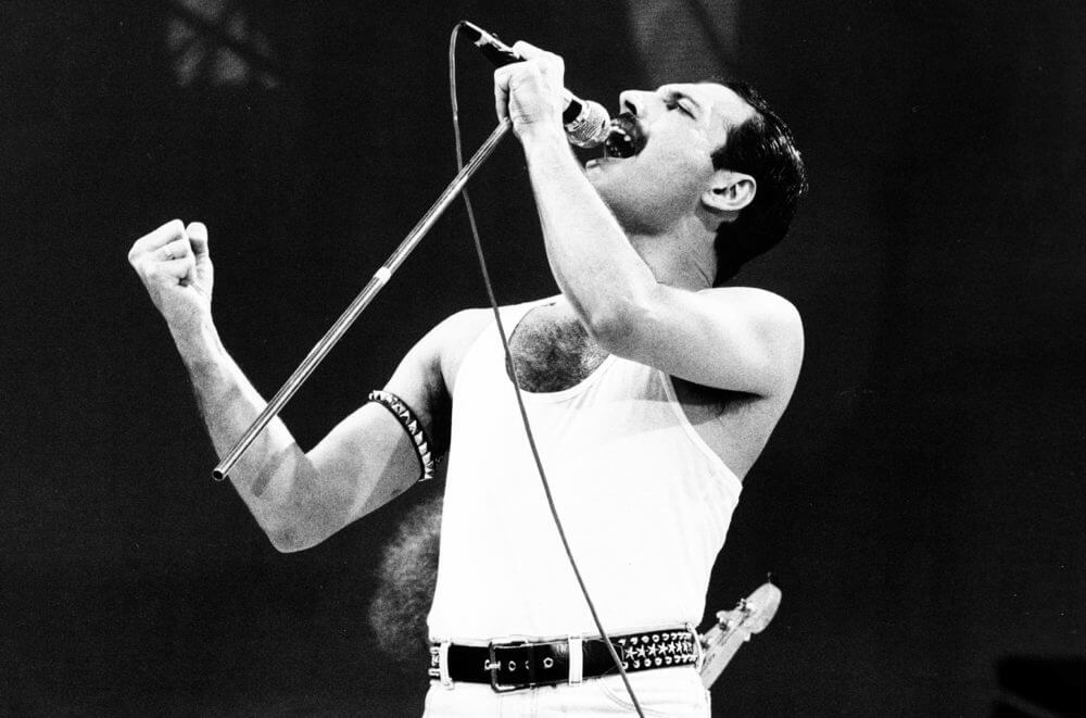 Freddie Mercury: “Never Boring” è il box set definitivo della sua carriera con inediti, ristampe e rarità