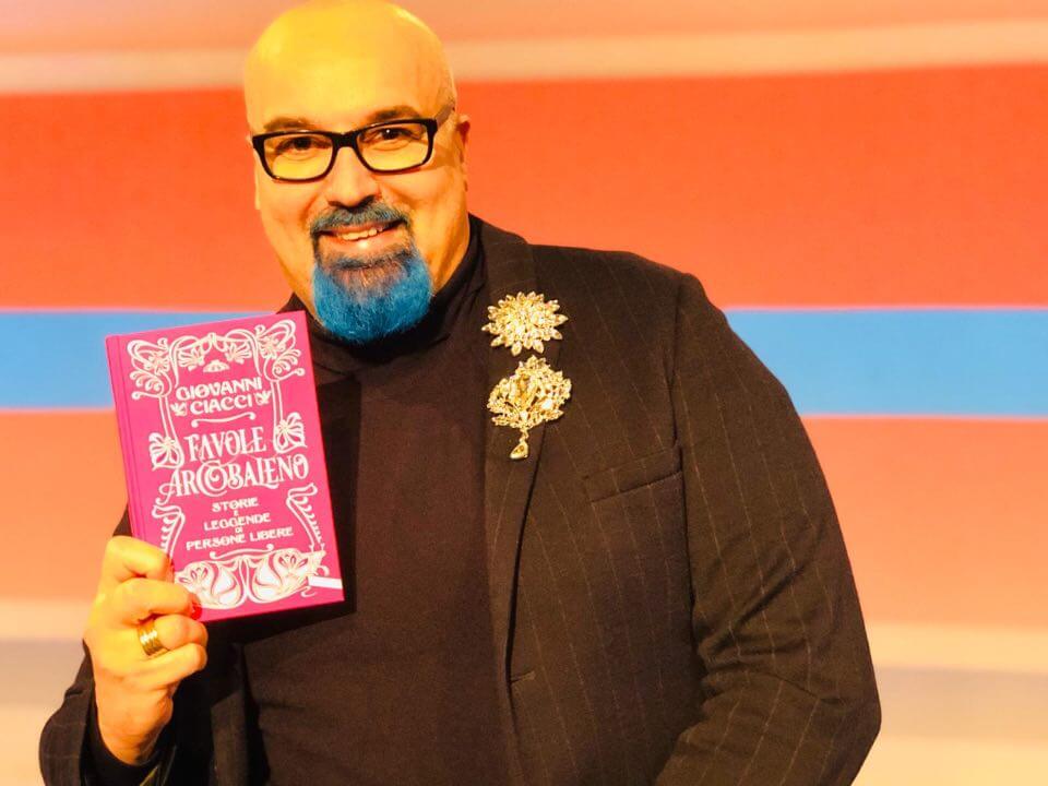 Giovanni Ciacci: "Le mie favole per tutte le famiglie. Ma quanta invidia dai vip!" - 74948922 463898930898214 511977994516955136 n - Gay.it