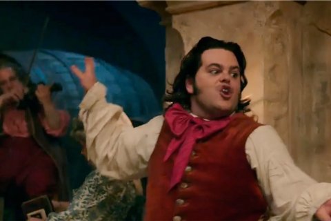 Josh Gad e il deludente momento queer di La Bella e la Bestia: "Fossi gay mi sarei incaz*ato" - Josh Gad - Gay.it