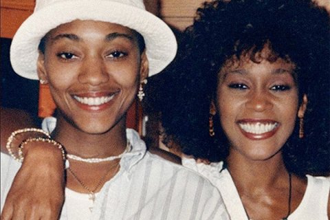 Robyn Crawford conferma: "Io e Whitney Houston ci siamo amate" - Whitney Houston Robyn Crawford 2 - Gay.it