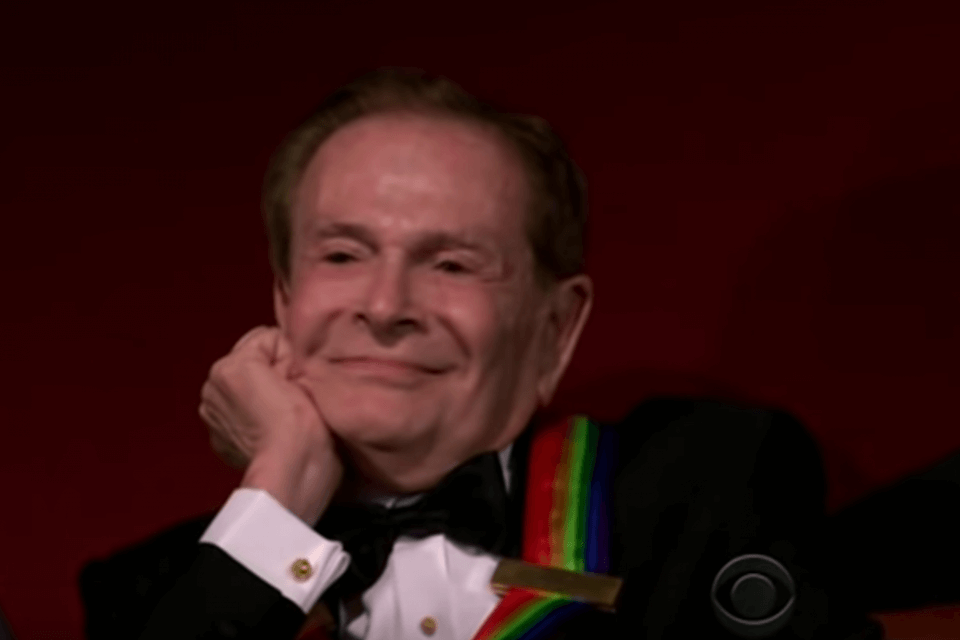 È morto Jerry Herman, leggendario compositore di Hello Dolly e il Vizietto: sua l’iconica ‘I Am What I Am’
