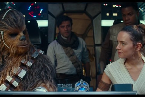 Star Wars IX, J.J. Abrams difende il bacio lesbo: "Non volevo fosse goffo" - Star Wars The Rise of Skywalker – Disney cuts lesbian - Gay.it