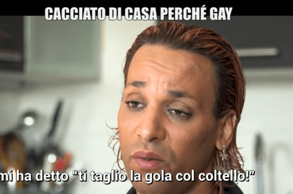 Scoppia l’amore tra due detenuti dietro le sbarre. Ma scontata la pena, i fratelli lo cacciano di casa perché gay
