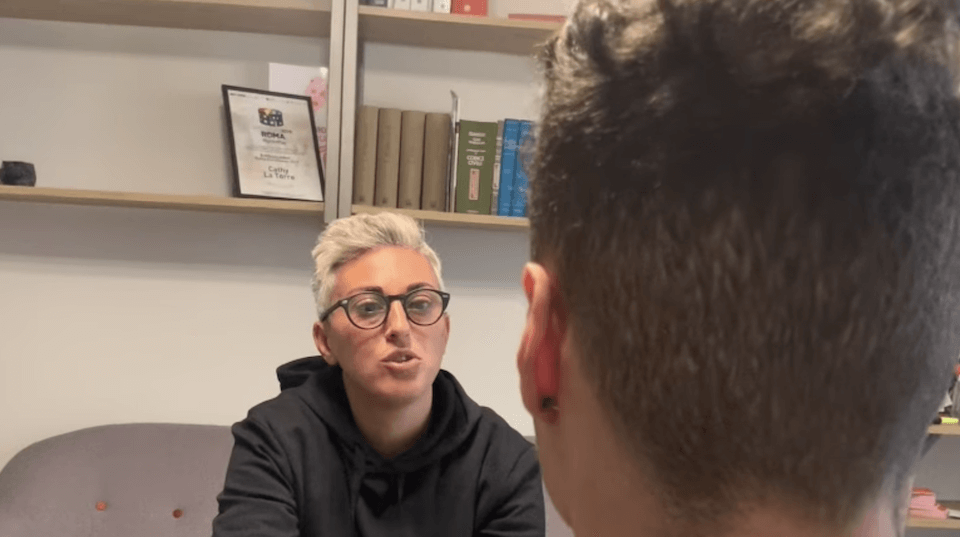 Citofonare Salvini: Cathy La Torre intervista il giovane molestato dal leghista