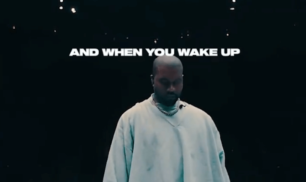 Kanye West protagonista di un raduno di preghiera tra omofobi