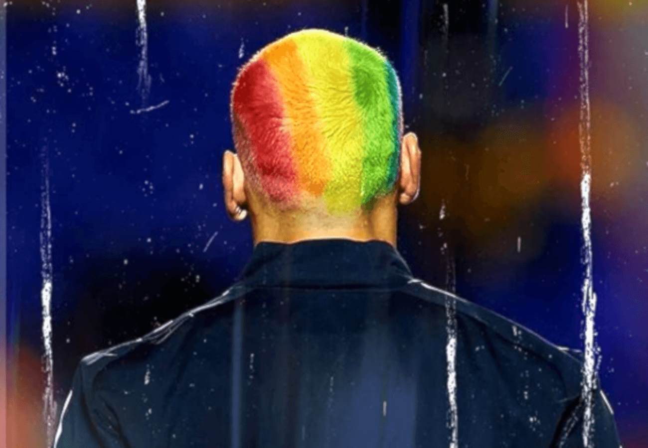 Calciatore spagnolo fa coming out: “Convivo da 3 anni con il mio ragazzo, è liberatorio poterlo dire”