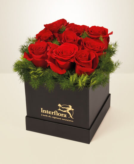 A San Valentino regala il fiore giusto: i consigli di Interflora per una romantica festa degli innamorati - rose interflora gay 3 - Gay.it