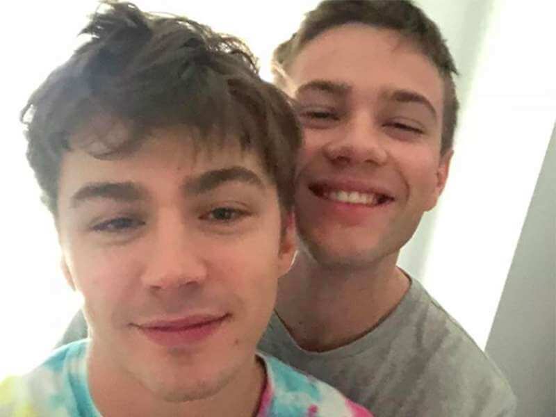 Miles Heizer