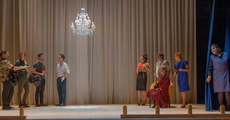Mine Vaganti a teatro, intervista a Francesco Maggi: "Ferzan mi ha cambiato la vita, è come un padre di famiglia" - Francesco Maggi - Gay.it
