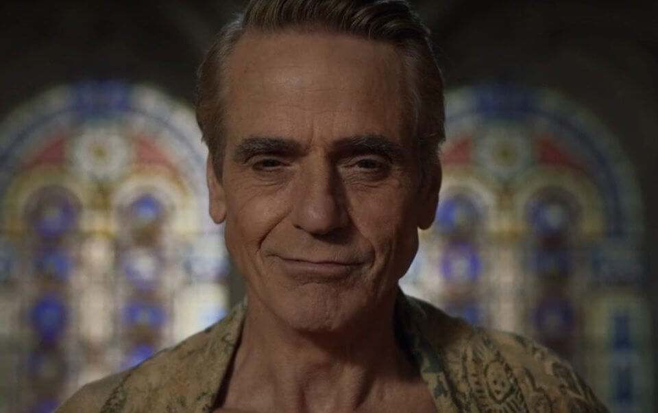 Jeremy Irons chiede scusa sui matrimoni gay: “Li supporto, spero che possano arrivare anche in altri Paesi”
