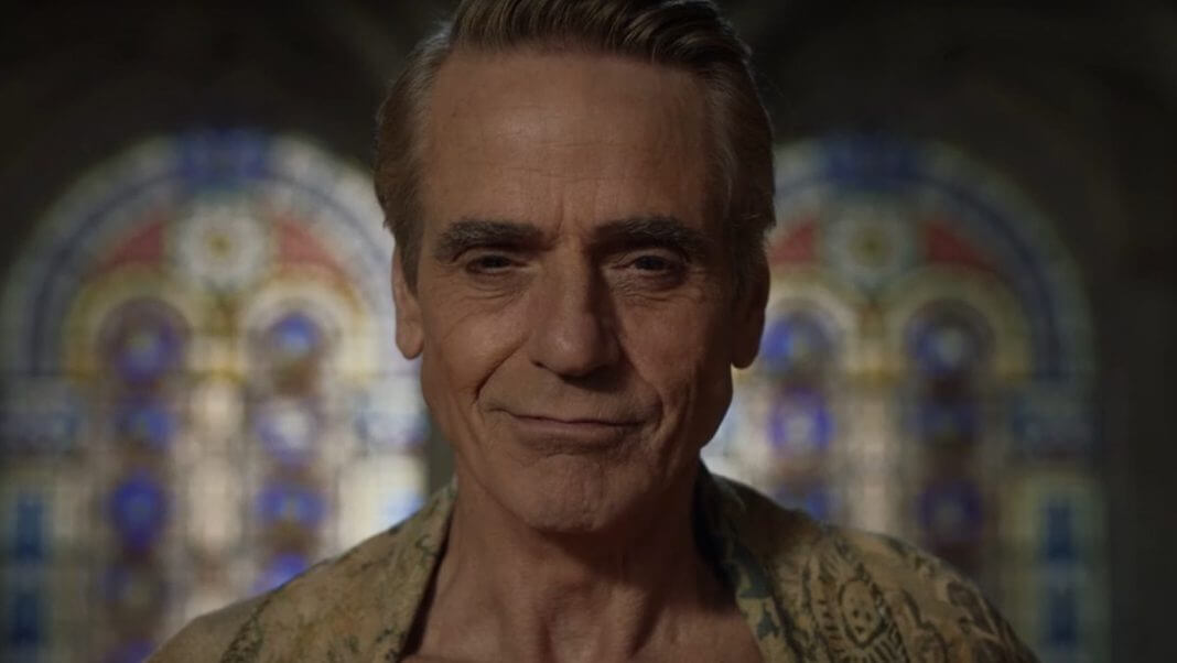 Jeremy Irons chiede scusa sui matrimoni gay: “Li supporto, spero che possano arrivare anche in altri Paesi”
