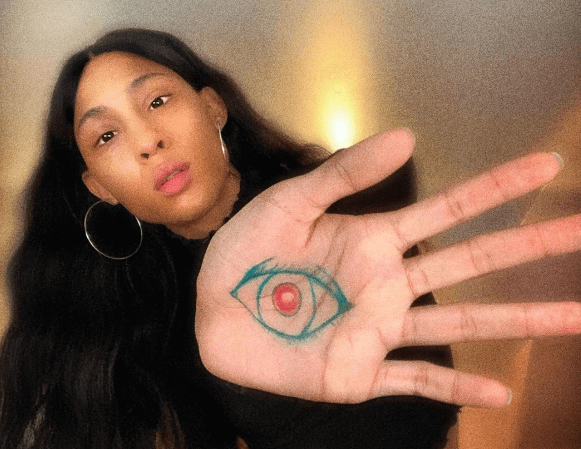 MJ Rodriguez di Pose: “A 7 anni già sapevo di essere donna, spero di essere d’esempio per i giovani”
