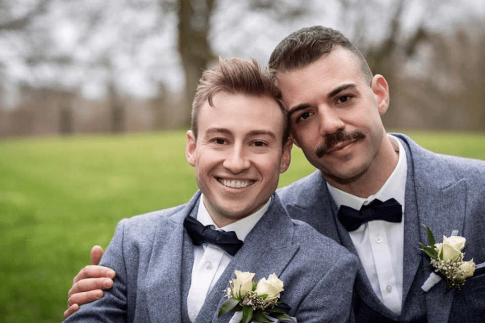 Matthew Mitcham, l’ex olimpionico ha sposato l’amato Luke – foto