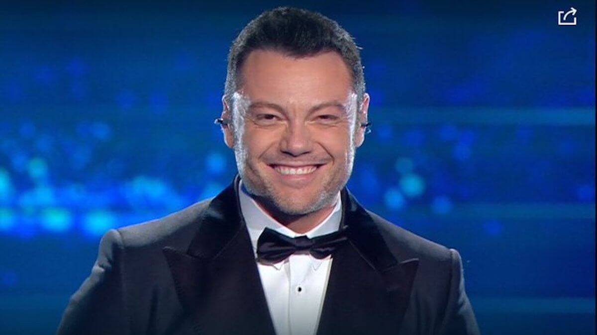 Sanremo 2020, ecco i brani che Tiziano Ferro canterà stasera: la scaletta di mercoledì 5 febbraio