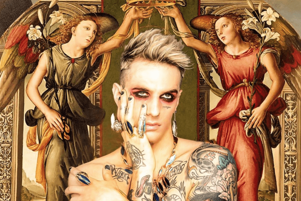 Me Ne Frego di Achille Lauro, il video Performance Art che abbraccia tutte le sue trasformazioni