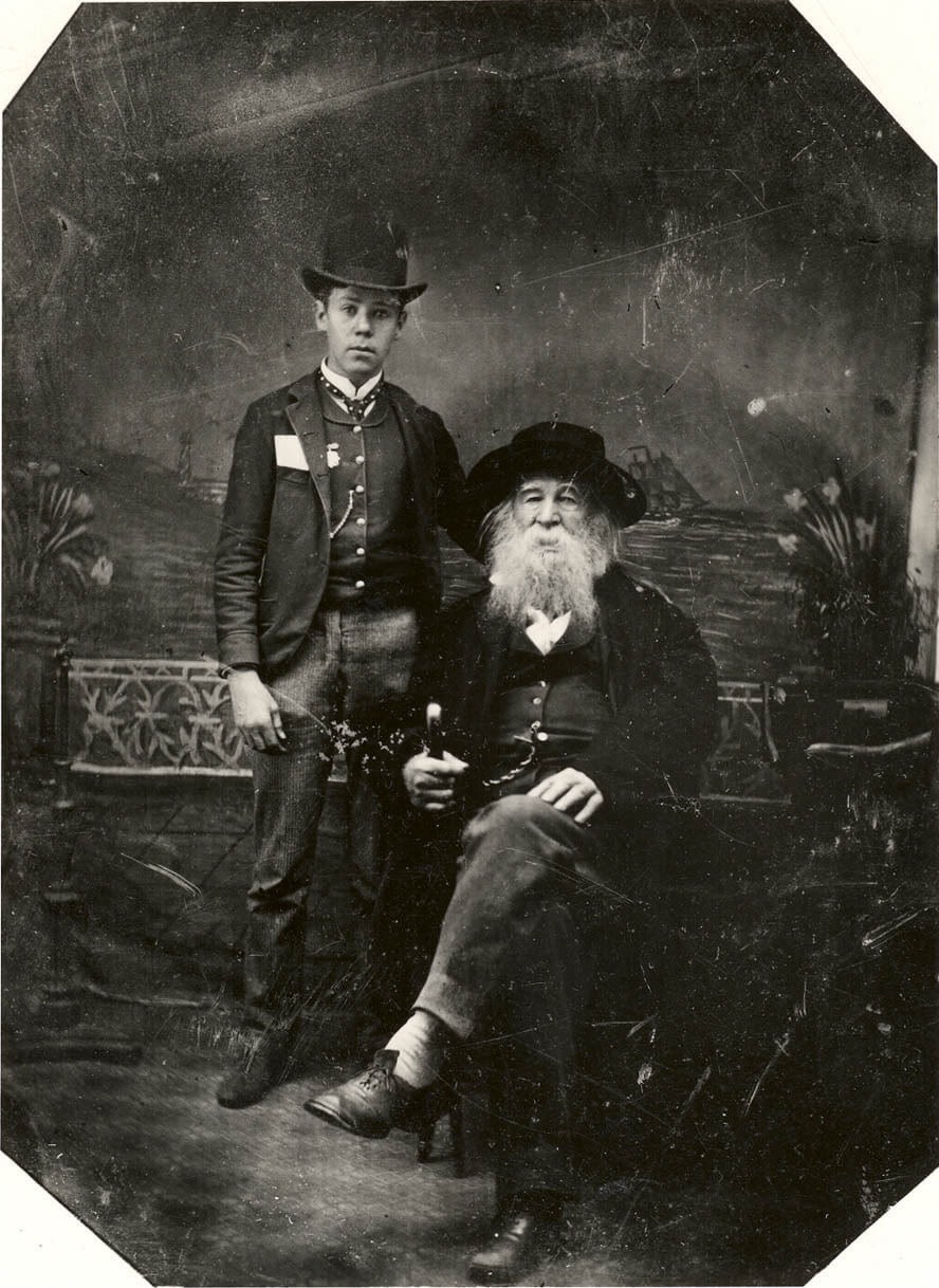 Walt Whitman, moriva 128 anni fa il poeta che nelle sue opere nascondeva l'amore omosoessuale - Walt Whitman and Bill Duckett - Gay.it