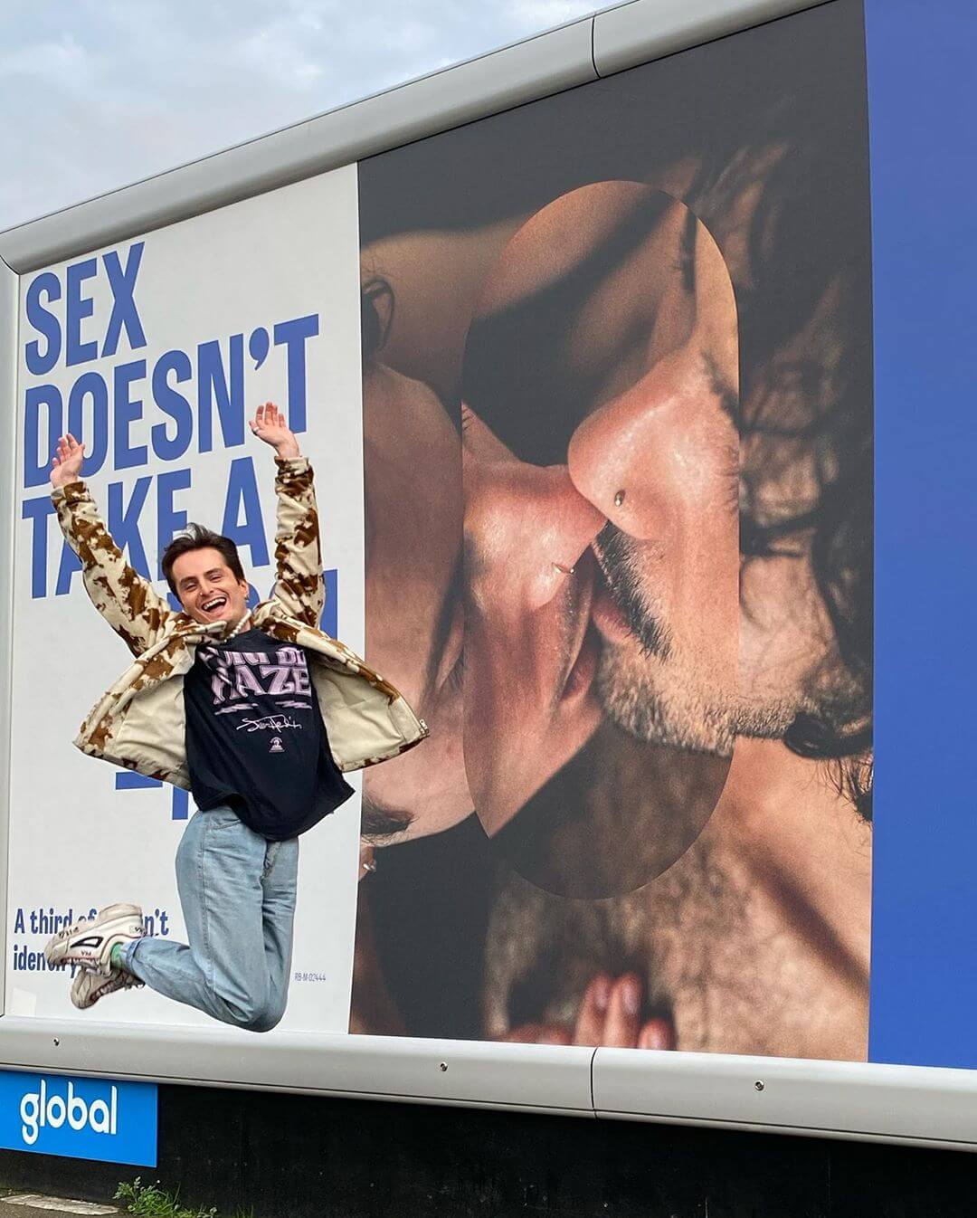 Le foto di una campagna pubblicitaria come stimolo ad accettare sé stessi - durex gay 00002 - Gay.it