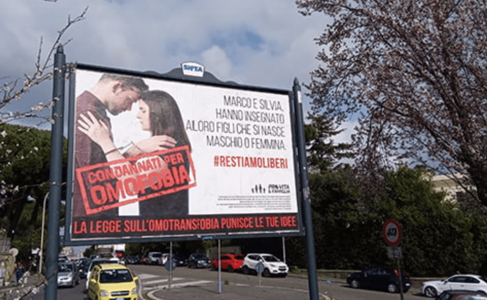 Pro Vita, ridicola campagna contro legge sull'Omofobia: "Toglie la libertà di pensiero e di parola agli italiani" - pro vita omofobia - Gay.it