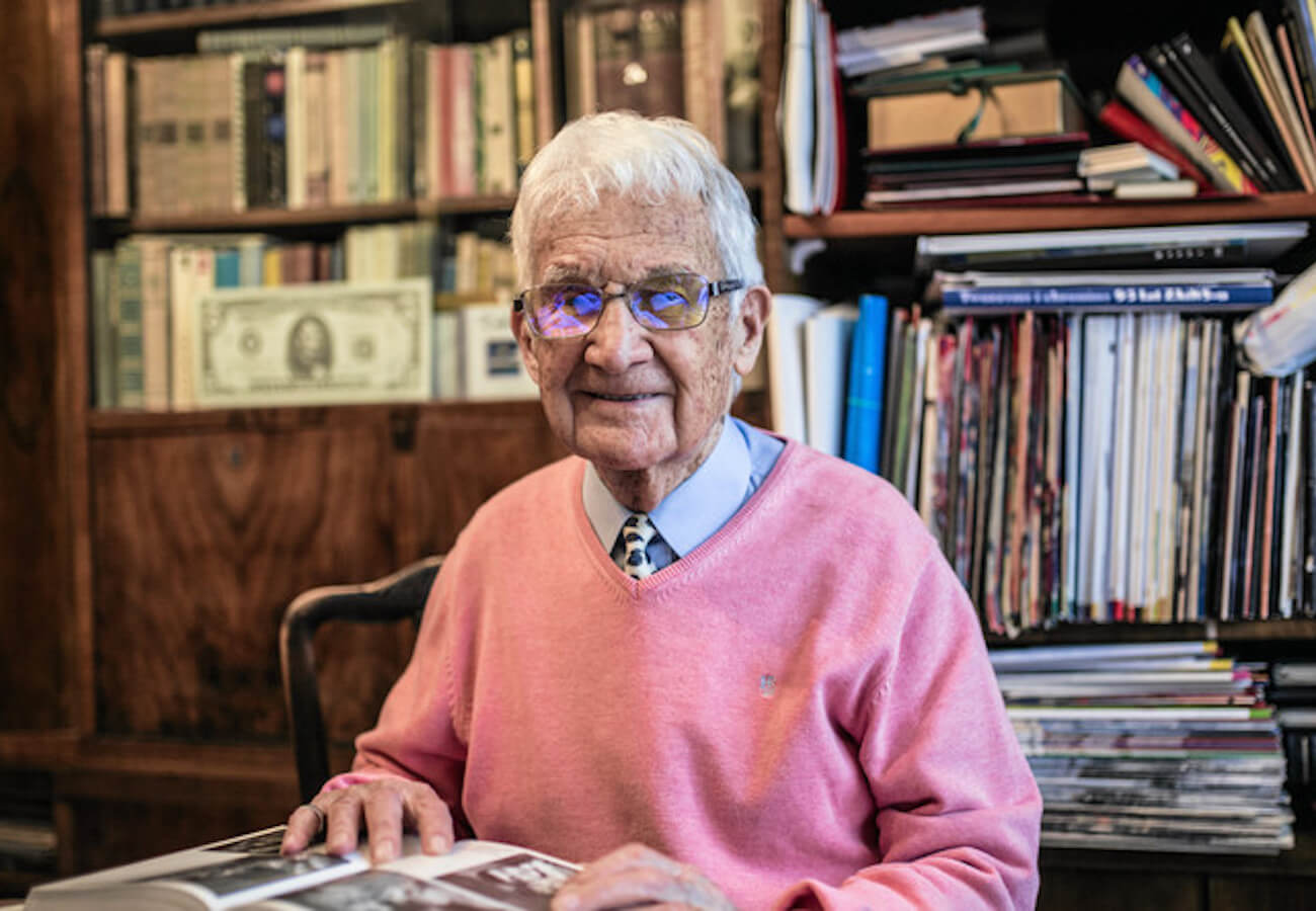 Nella Polonia “libera da LGBT”, l’attore Witold Sadowy fa coming out a 100 anni