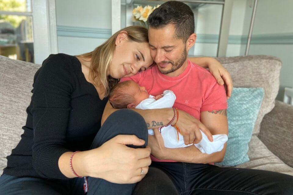 Jake Graf e Hannah Winterbourne, prima figlia per la coppia transgender più famosa al mondo