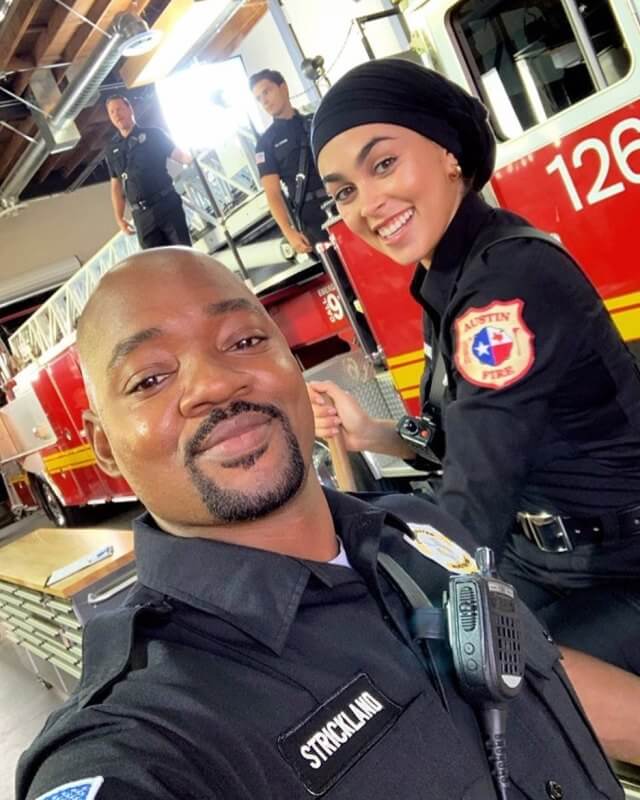 9-1-1: Lone Star, da stasera su Fox lo spin-off con pompieri gay e transgender FtoM - 51c7100285893975aa4b1d3de77422f84755b48f - Gay.it