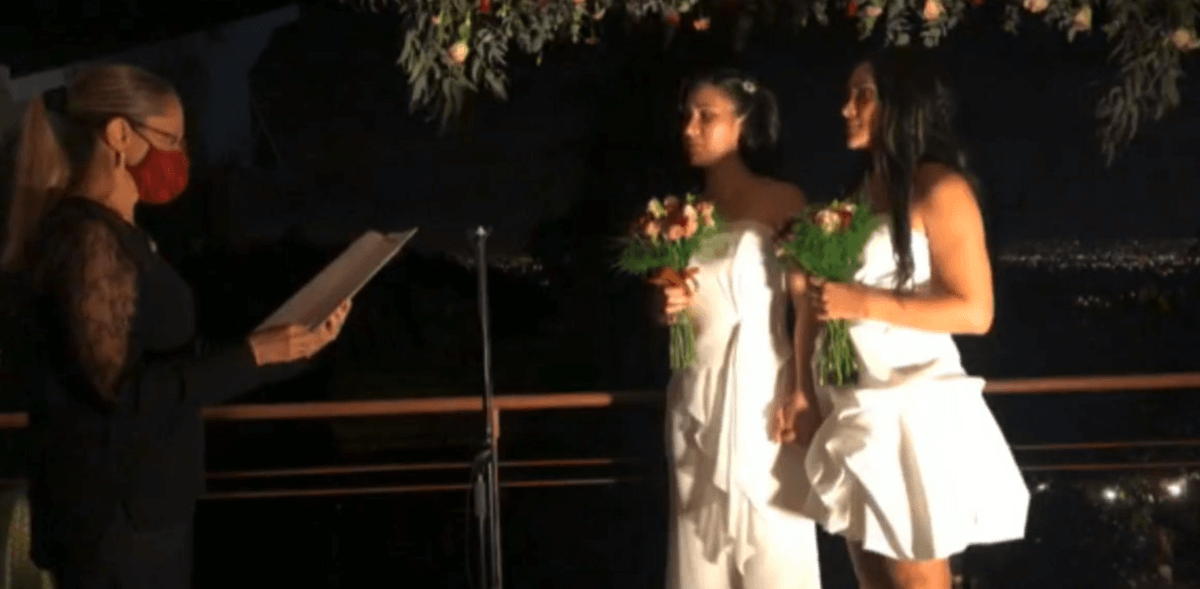 Costa Rica, il matrimonio egualitario è finalmente legge: prime storiche nozze in diretta tra due donne
