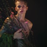 BOYS! BOYS! BOYS! - Il nudo maschile in una mostra online per il Pride Month - A Portrait of Lemmie with Green Velvet © David Charles Collins - Gay.it