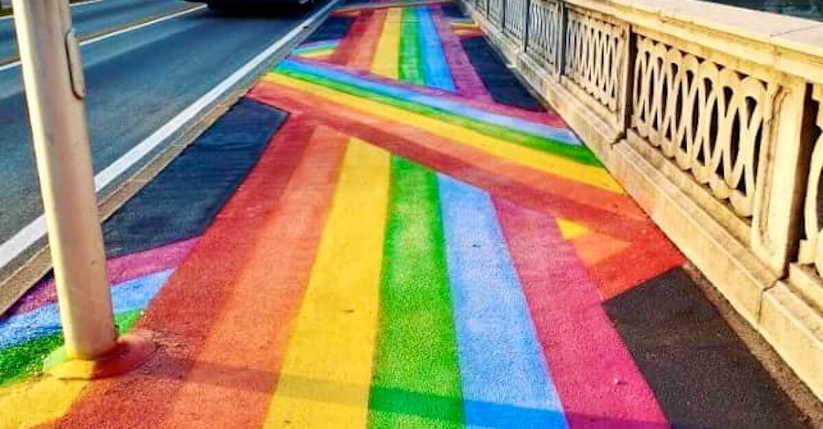 Padova, strade dipinte d’arcobaleno per celebrare il Pride