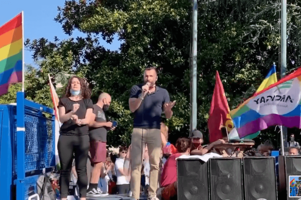 Zan al Verona Pride, “gli omofobi vogliono continuare a odiare e discriminare, ecco perché la legge è importante” – VIDEO